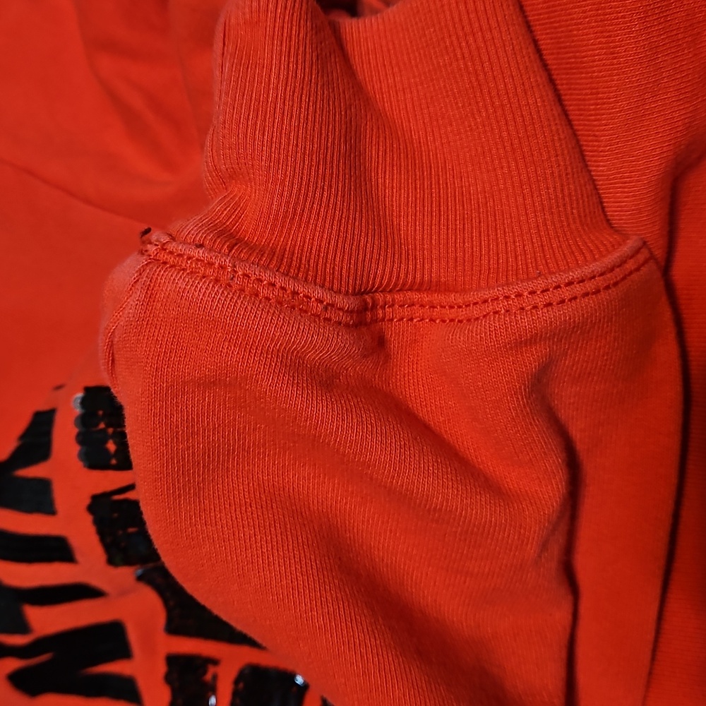 Alice & Olivia Red Quarantine Queen Sweatshirt - Picture 5 of 9